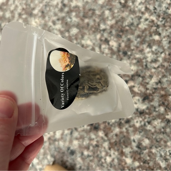 Glass Teapot with Infuser & Individually Packaged Teas - Picture 16 of 16